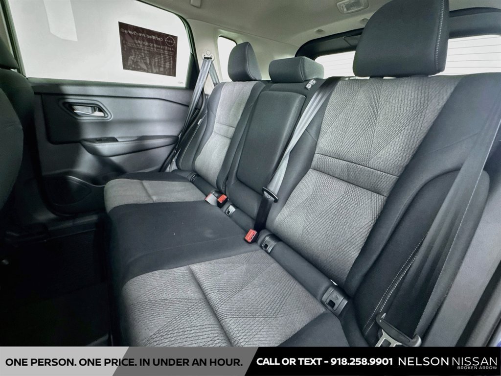 Certified 2026 Nissan Rogue SV FWD image 22