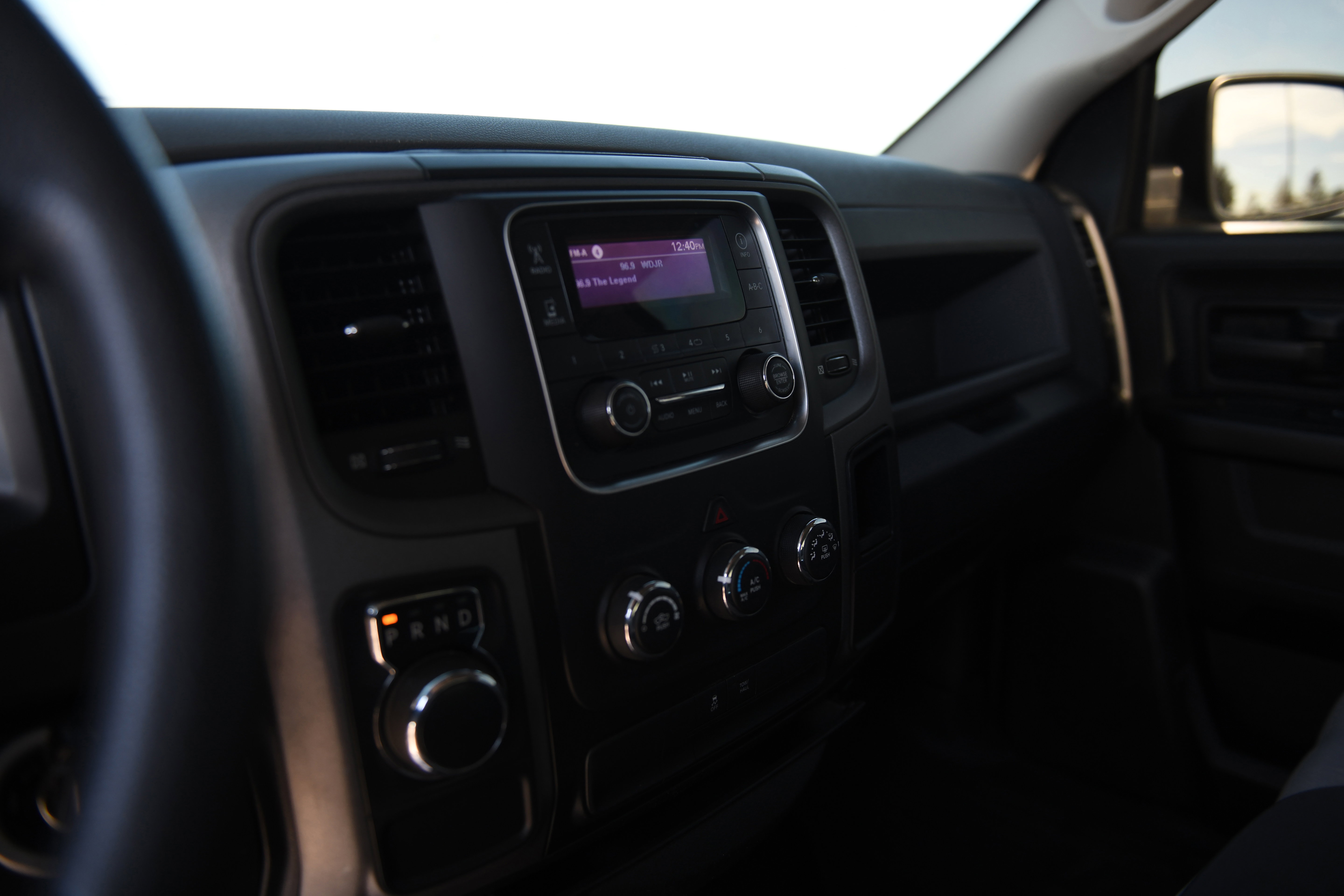 Used 2018 RAM 1500 Express image 17