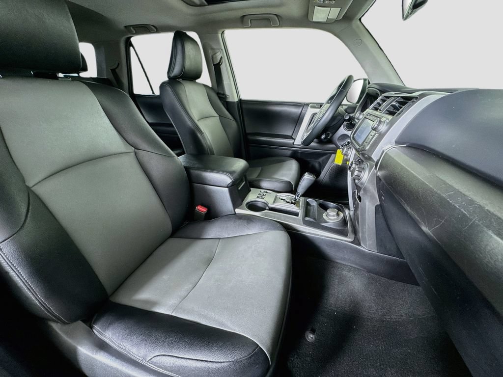 Used 2015 Toyota 4Runner SR5 Premium AWD/4WD image 30