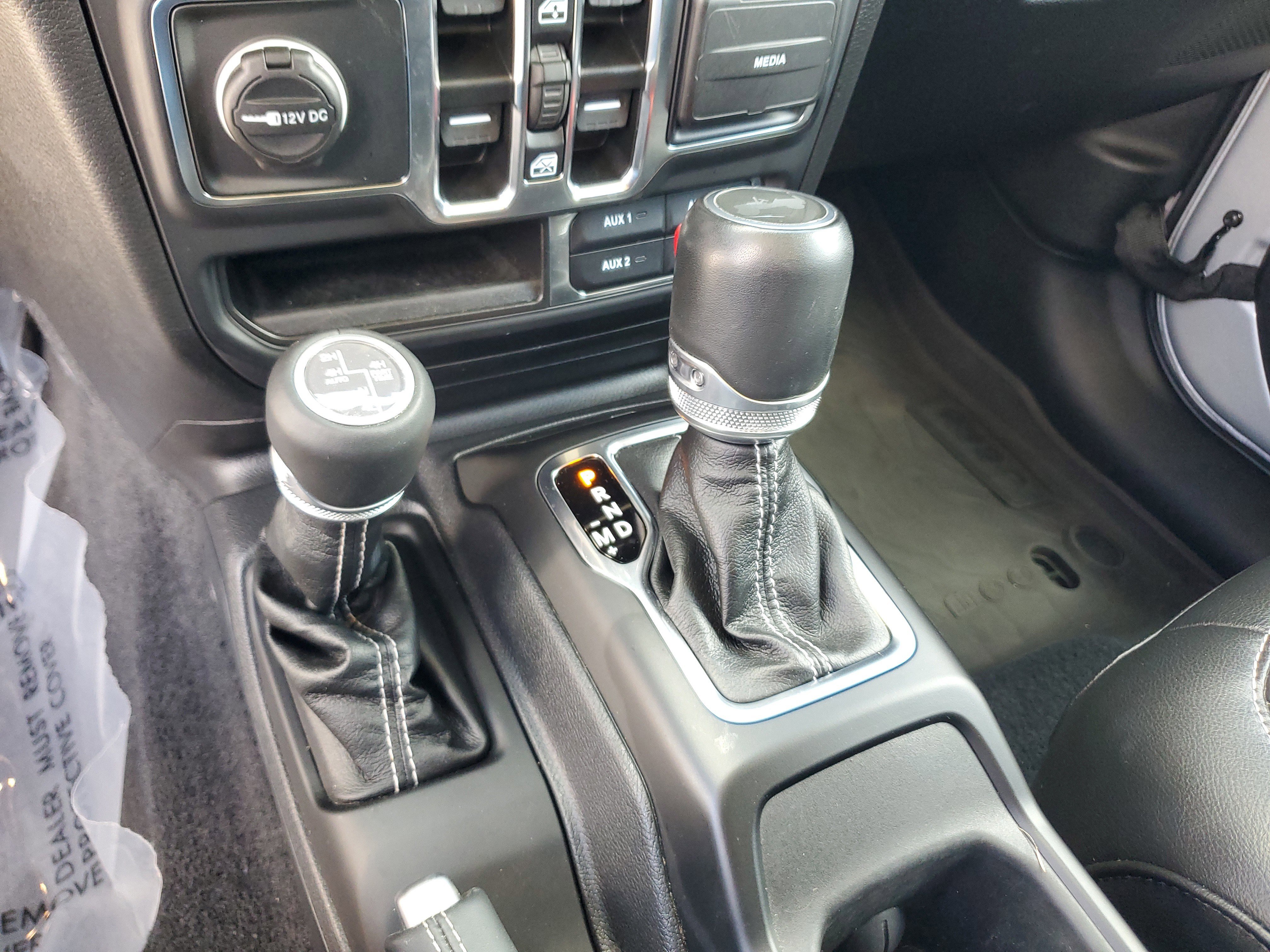 Used 2023 Jeep Wrangler Unlimited Sahara image 26