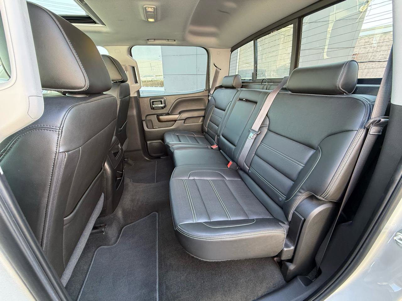 Used 2017 GMC Sierra 1500 Denali image 4