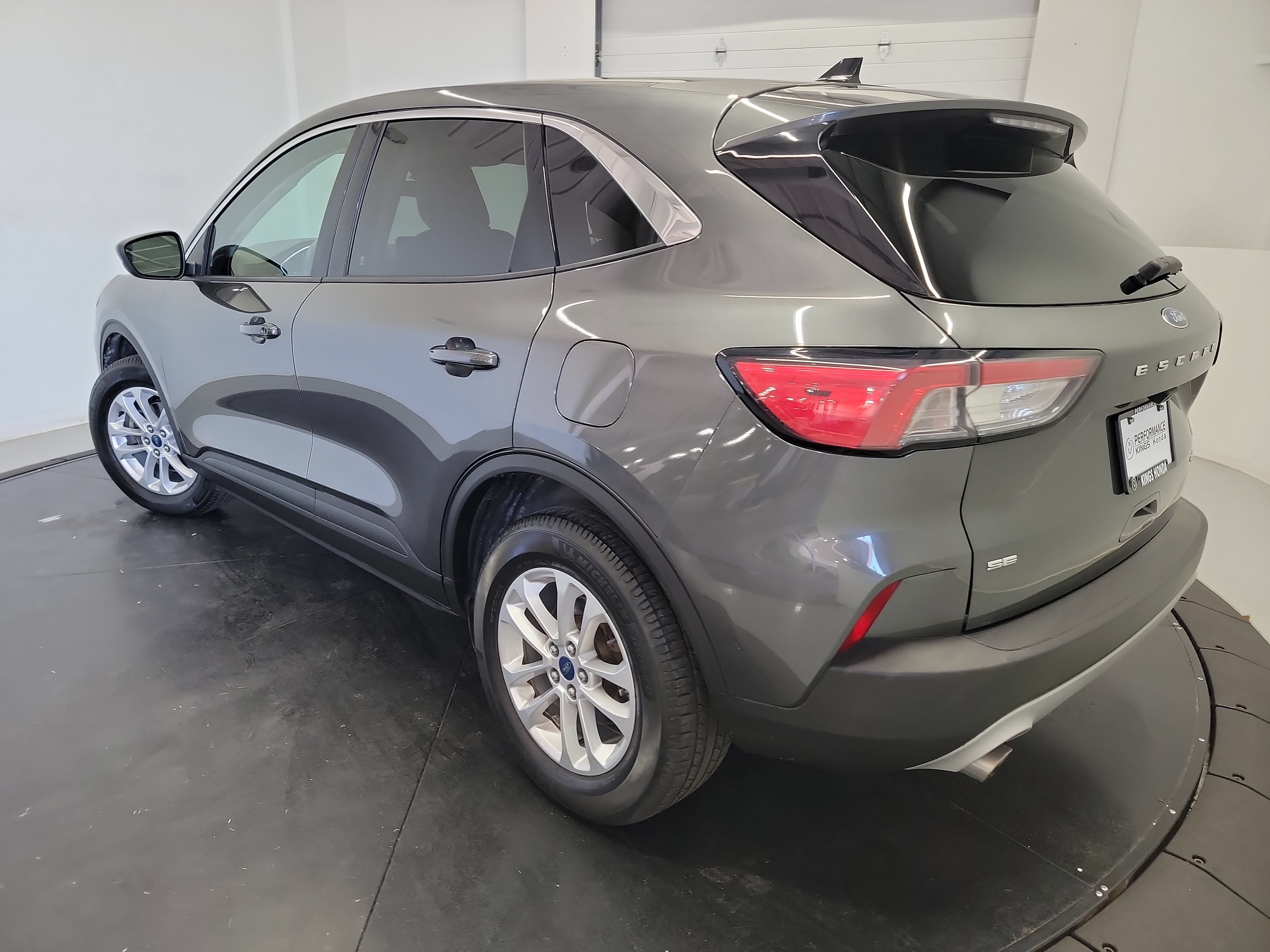 Used 2020 Ford Escape SE AWD/4WD image 6