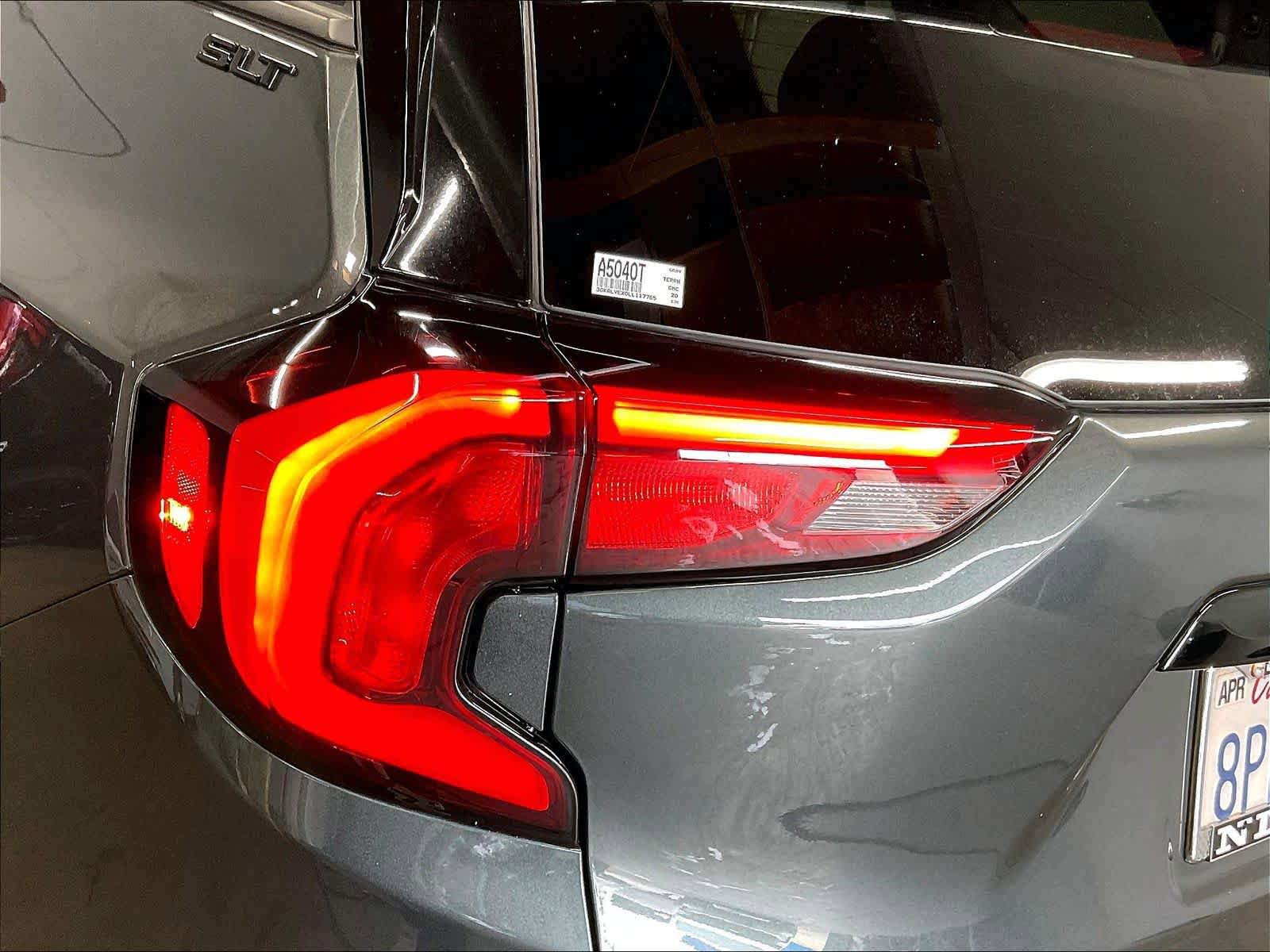 Used 2020 GMC Terrain SLT w/ Preferred Package AWD/4WD image 29