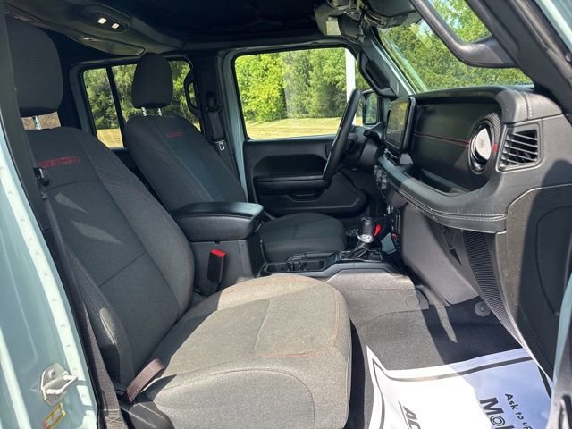 Used 2024 Jeep Wrangler Unlimited Rubicon image 29
