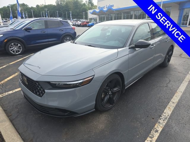 Used 2024 Honda Accord Sport image 2