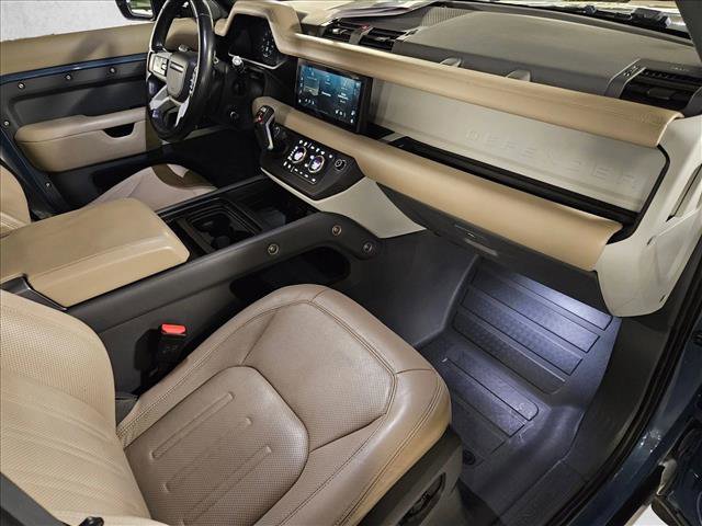 Used 2020 Land Rover Defender 110 HSE image 21