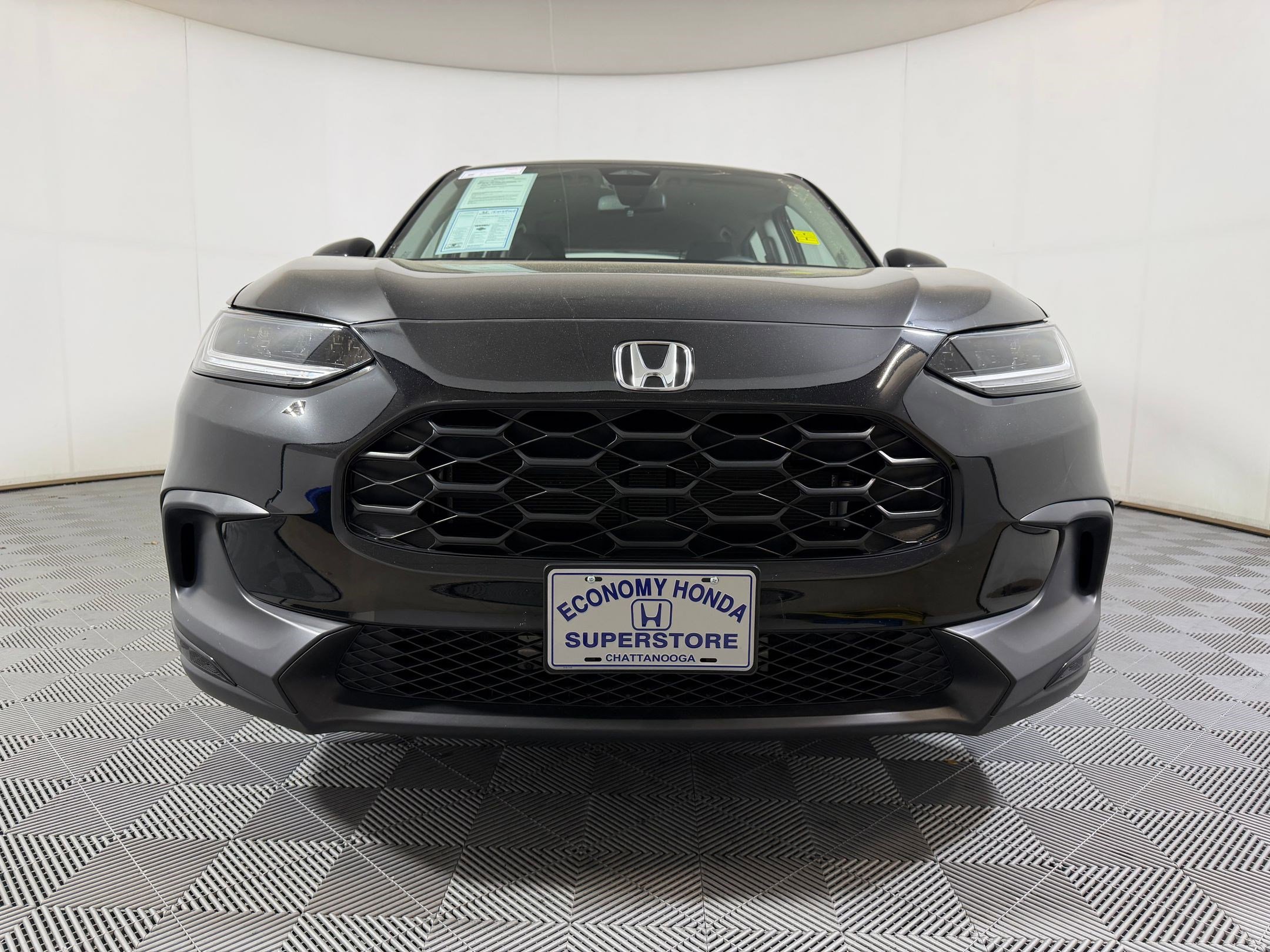 Certified 2025 Honda HR-V LX image 5