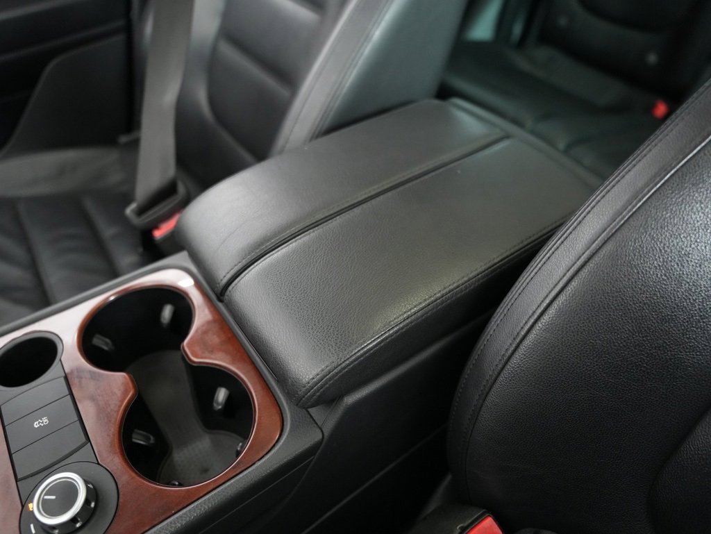 Used 2013 Volkswagen Touareg VR6 image 34