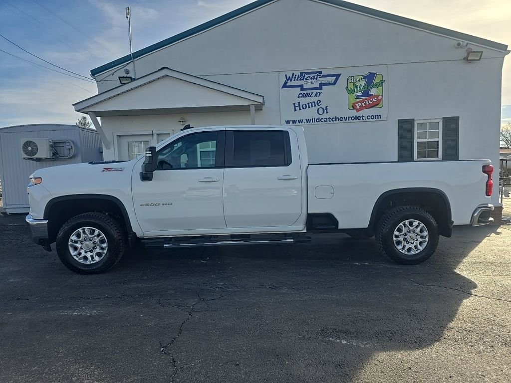 Used 2022 Chevrolet Silverado 2500 LT w/ Convenience Package image 5
