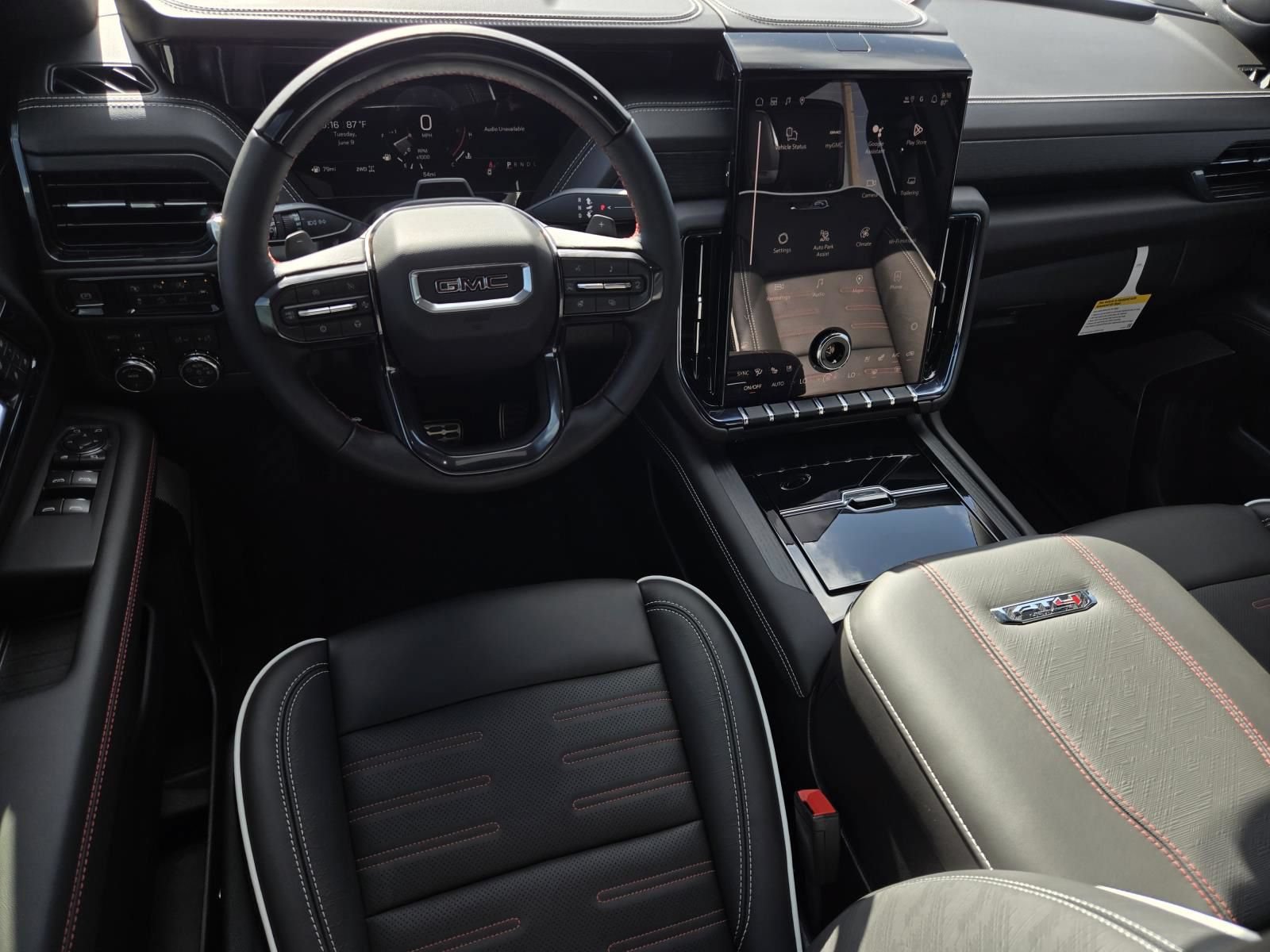 New 2026 GMC Yukon AT4 Ultimate AWD/4WD image 8