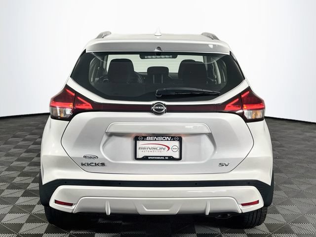 Used 2022 Nissan Kicks SV FWD image 7
