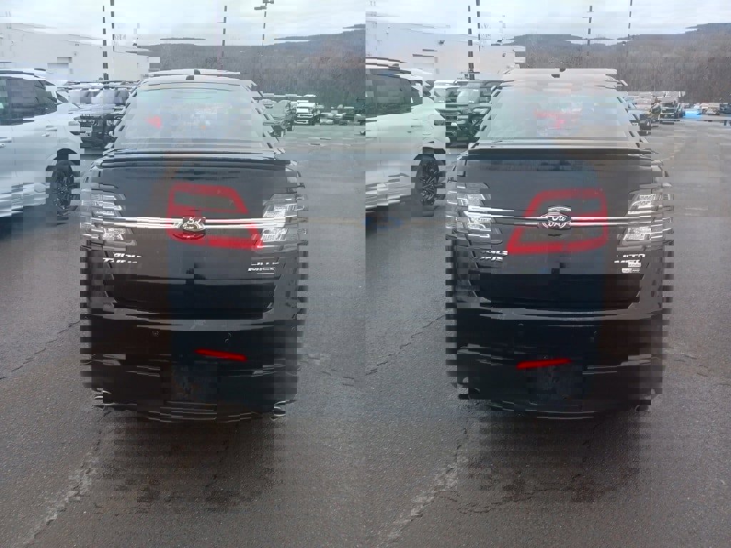 Used 2018 Ford Taurus Limited image 10