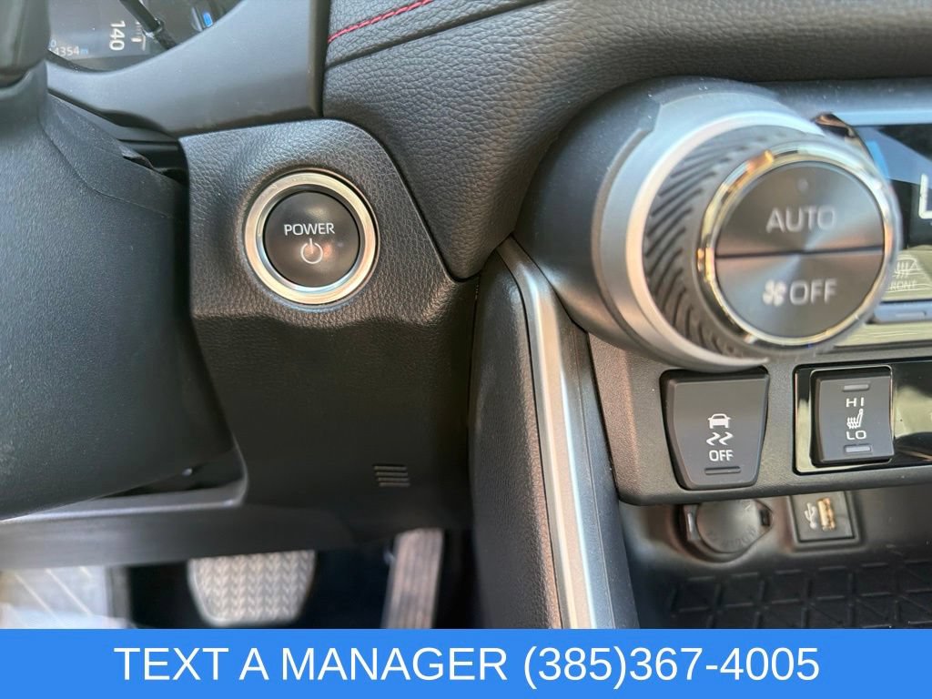 Used 2025 Toyota RAV4 SE AWD/4WD image 30