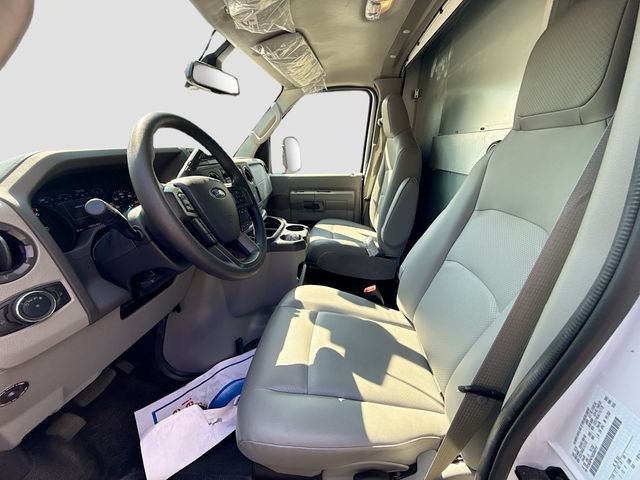 New 2027 Ford E-450 and Econoline 450 Super Duty w/ Driver's Safety Package RWD image 15