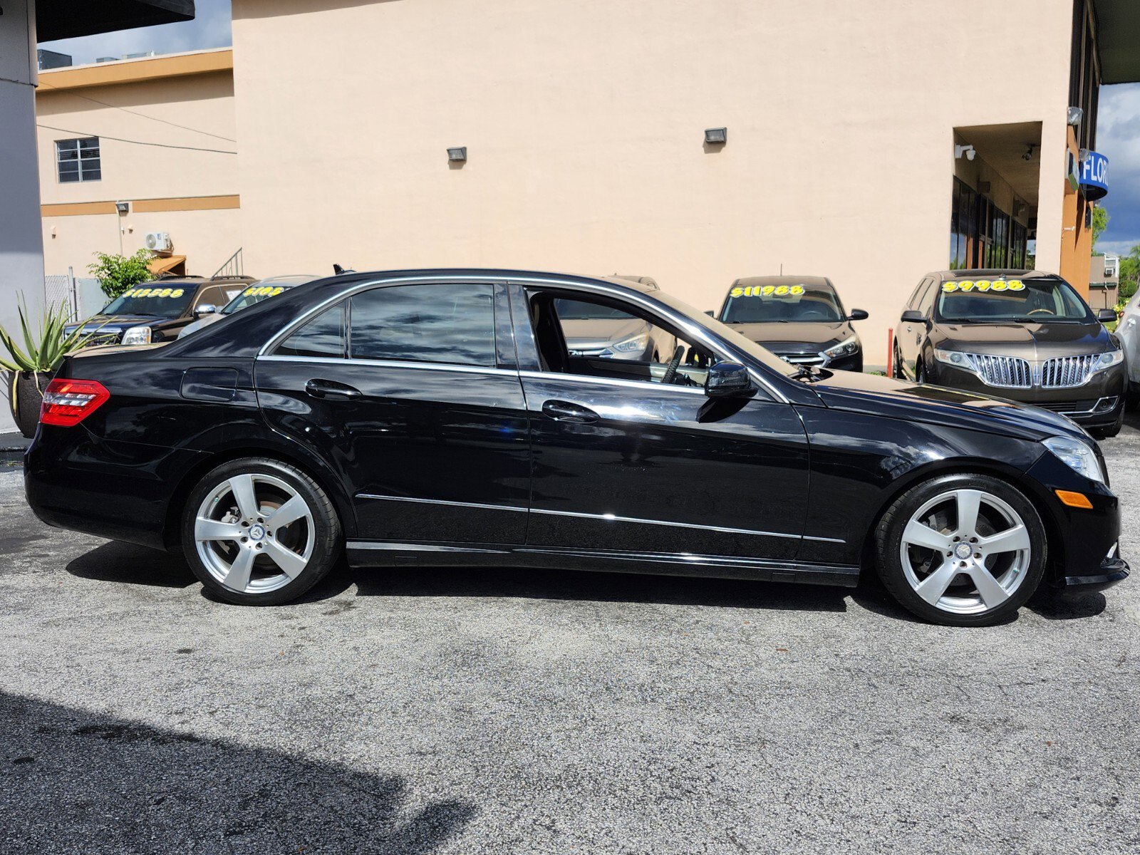 Used 2011 Mercedes-Benz E 350 Sedan image 11