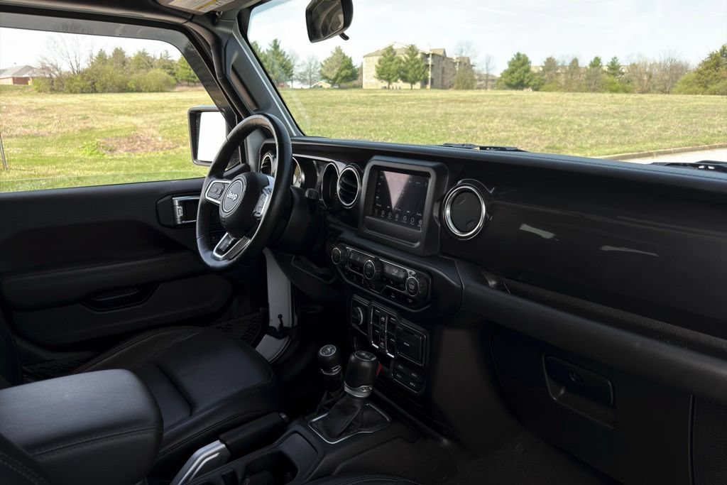 Used 2021 Jeep Wrangler Unlimited Sahara AWD/4WD image 20