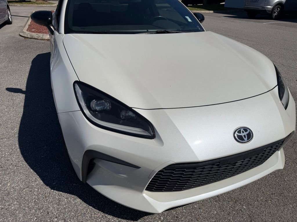Used 2023 Toyota GR86 image 13