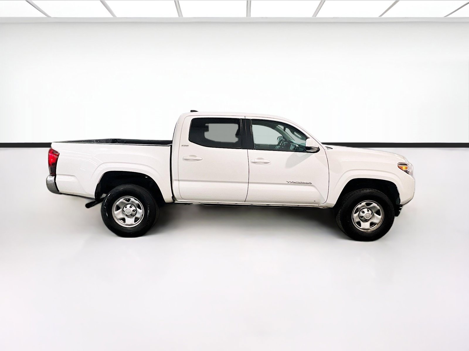 Used 2023 Toyota Tacoma SR5 RWD image 21