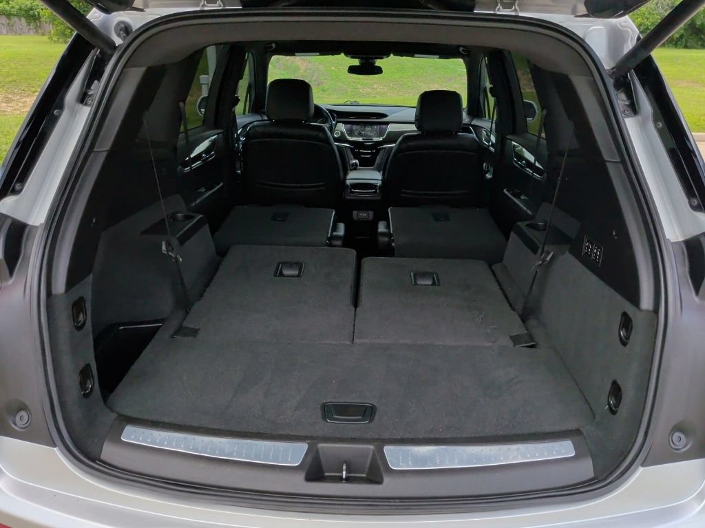 Used 2020 Cadillac XT6 Premium Luxury FWD image 40