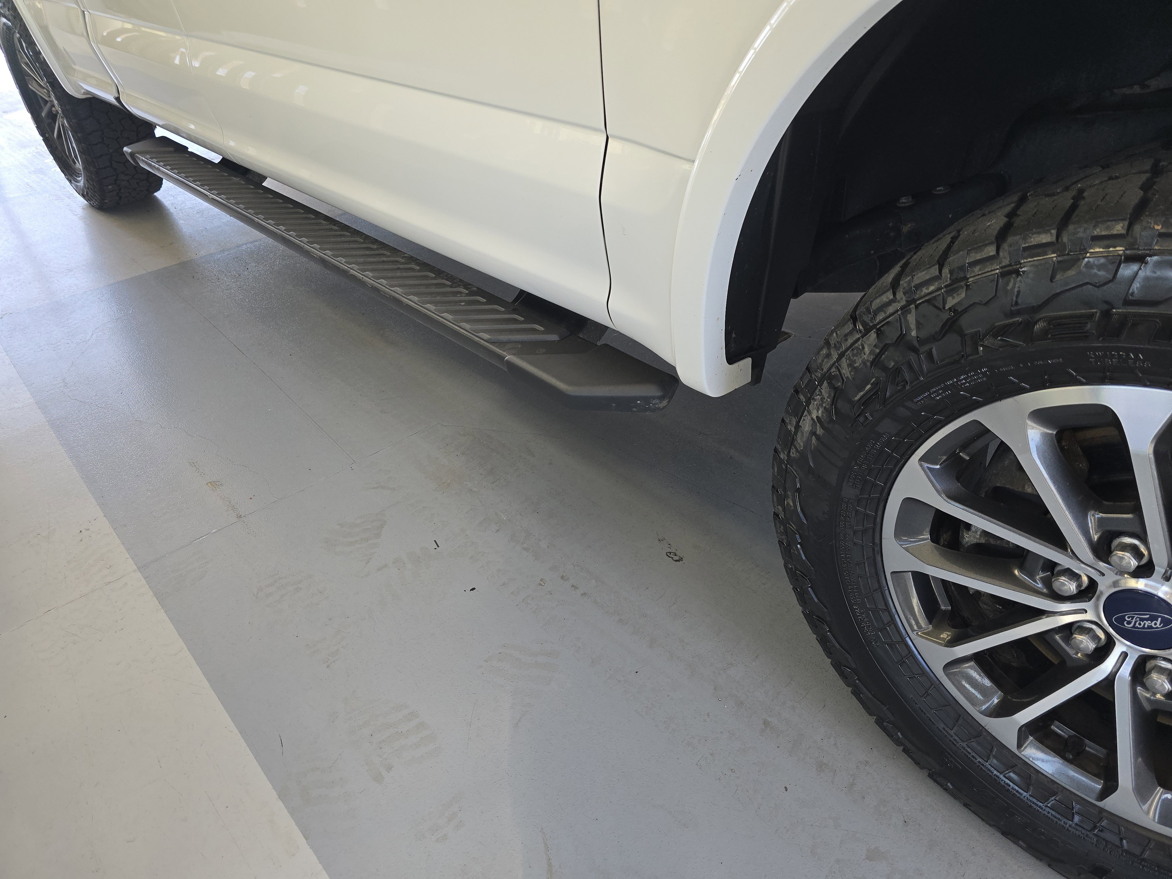 Used 2018 Ford F150 XLT w/ Equipment Group 302A Luxury image 15