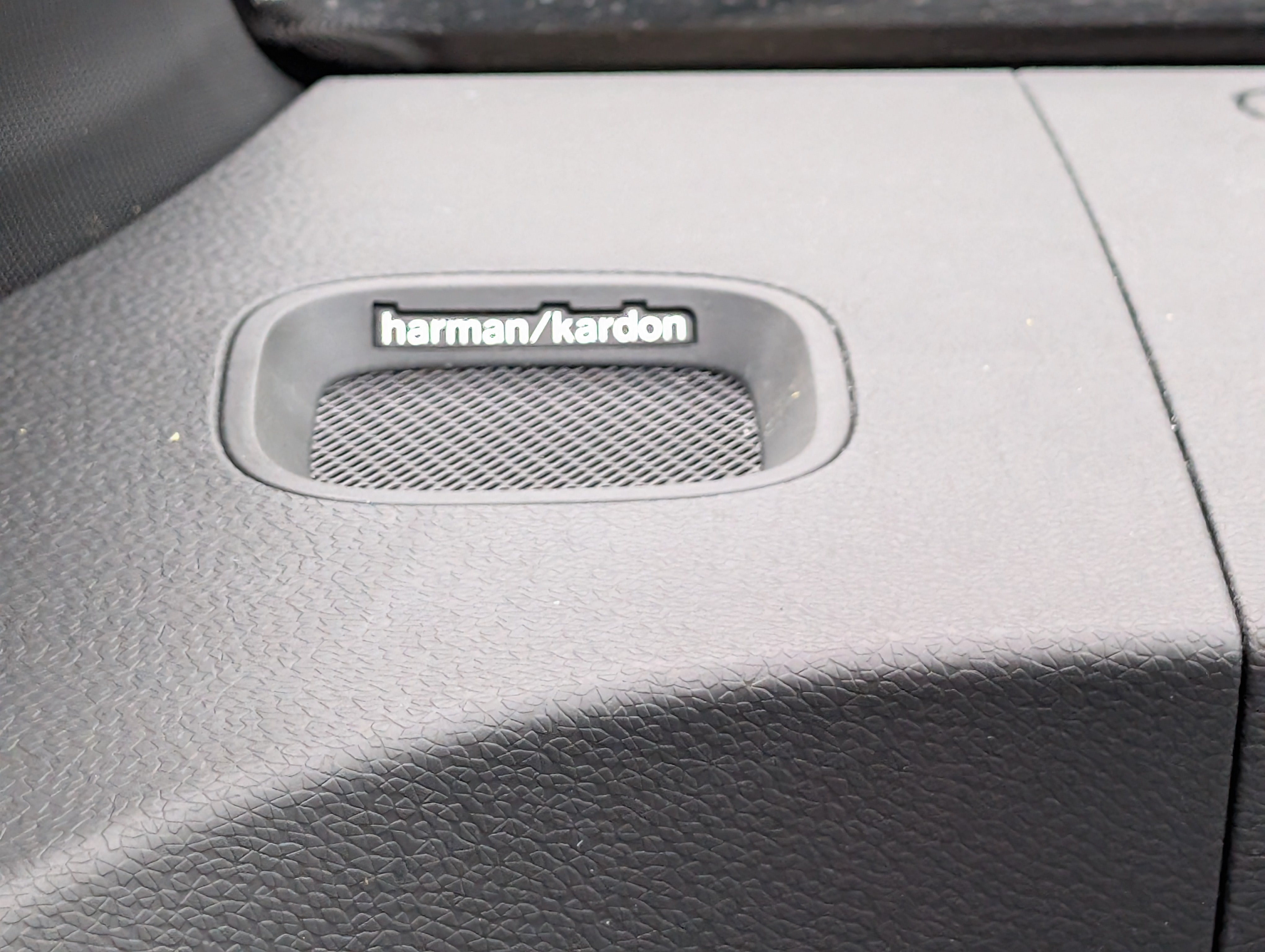 Used 2025 Volkswagen ID. Buzz 1st Edition AWD/4WD image 24
