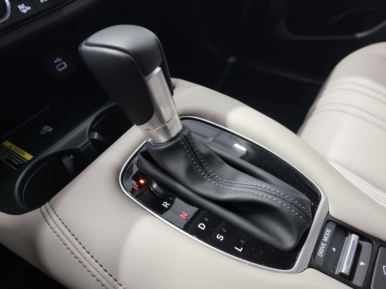 Certified 2025 Honda HR-V EX-L image 27