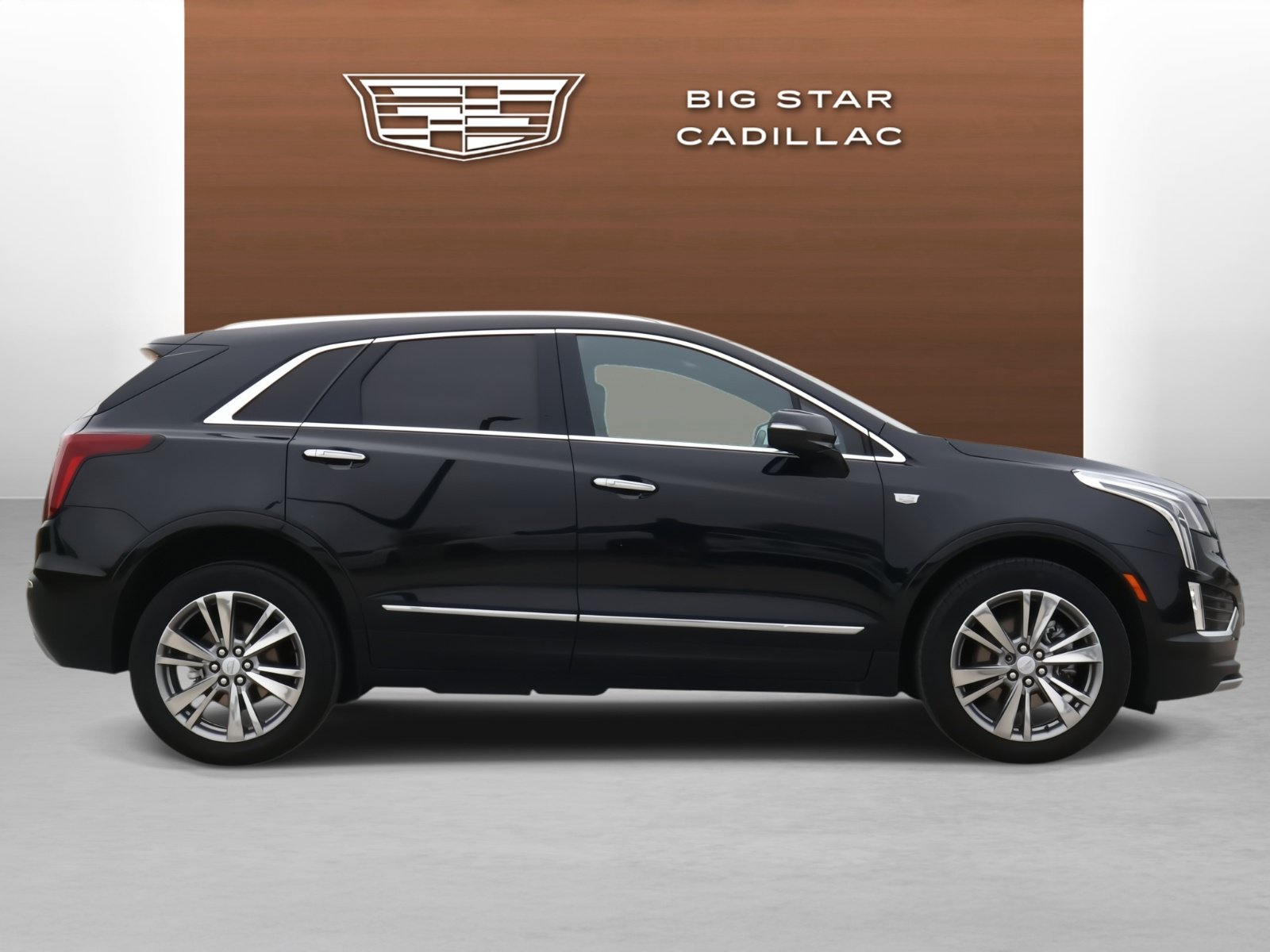 Certified 2024 Cadillac XT5 Premium Luxury AWD/4WD image 6