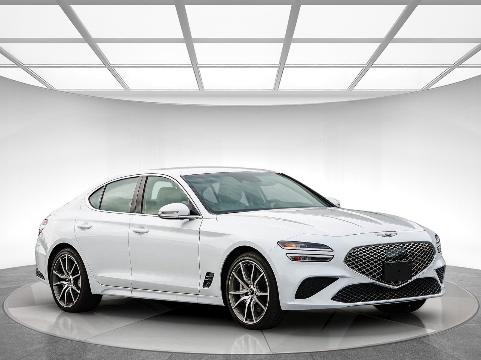 Used 2025 Genesis G70 2.5T image 5