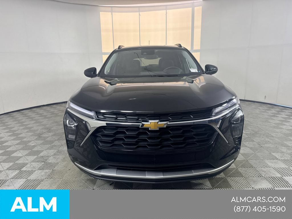 Used 2025 Chevrolet Trax LT w/ LT Convenience Package FWD video 2