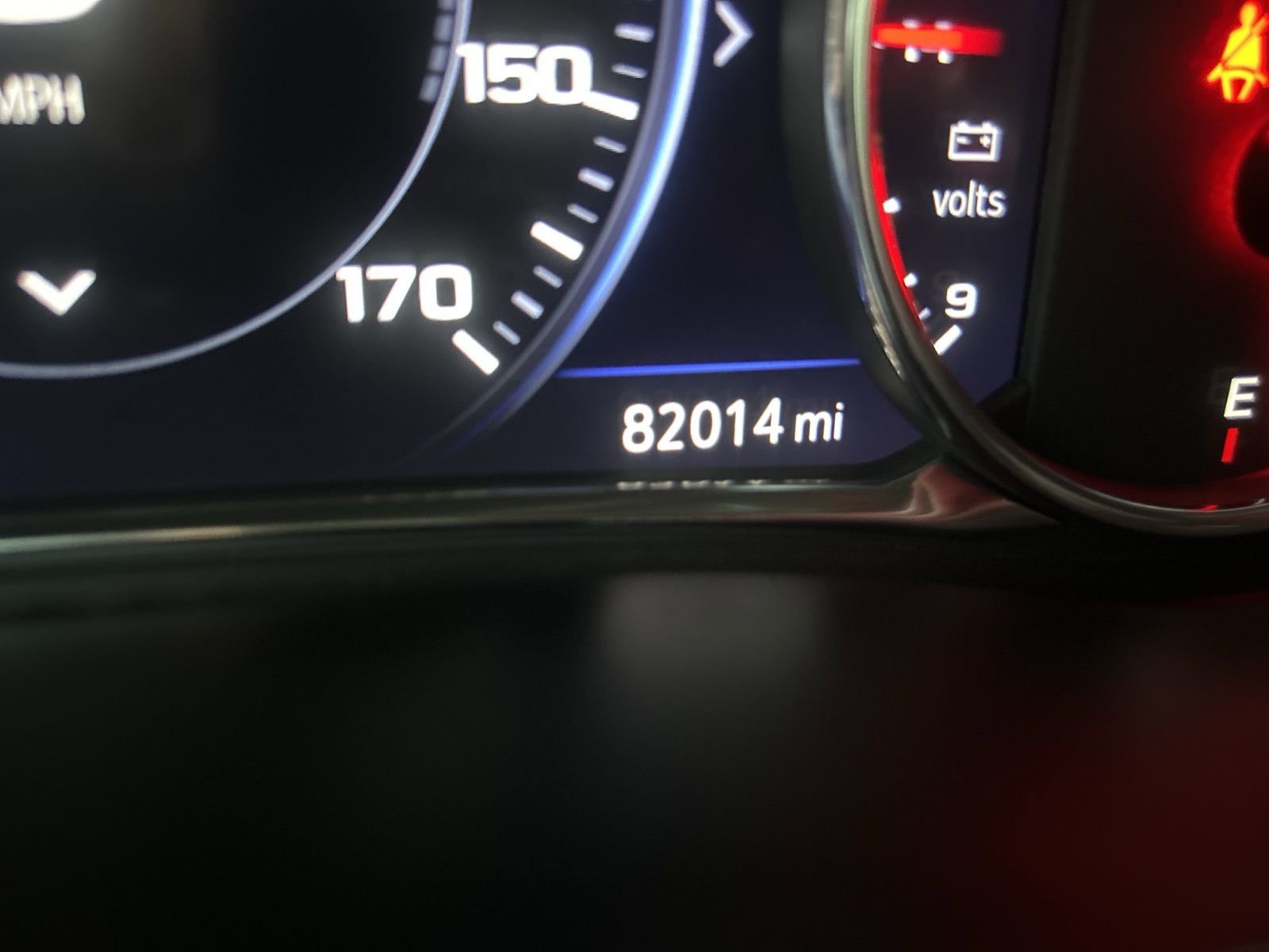 Used 2023 Chevrolet Traverse Premier w/ LPO, Cargo Package image 23