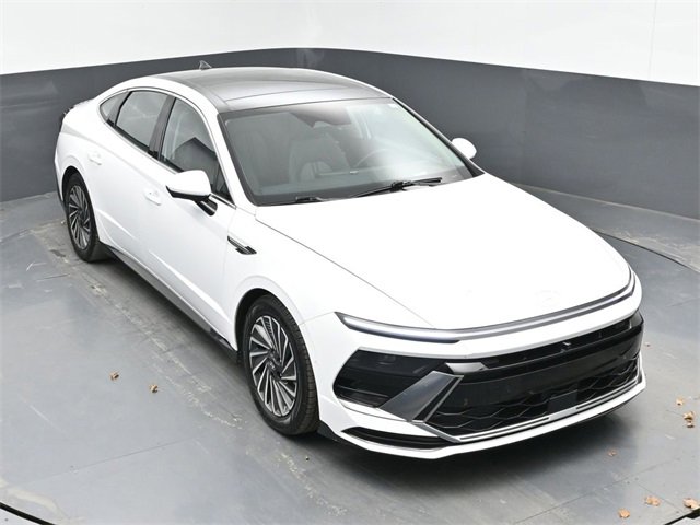 Used 2024 Hyundai Sonata Limited image 13