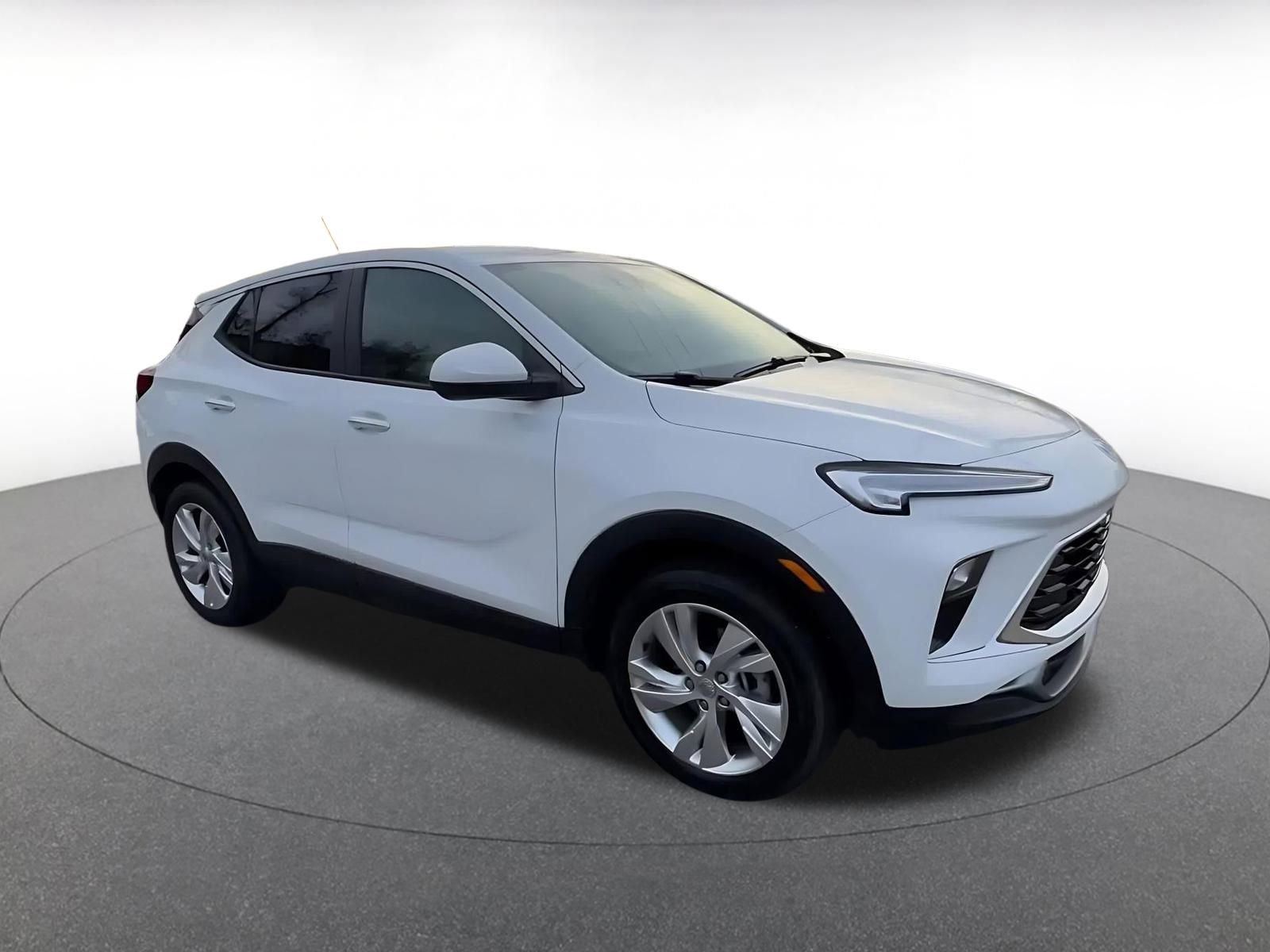 Used 2025 Buick Encore GX Preferred image 2