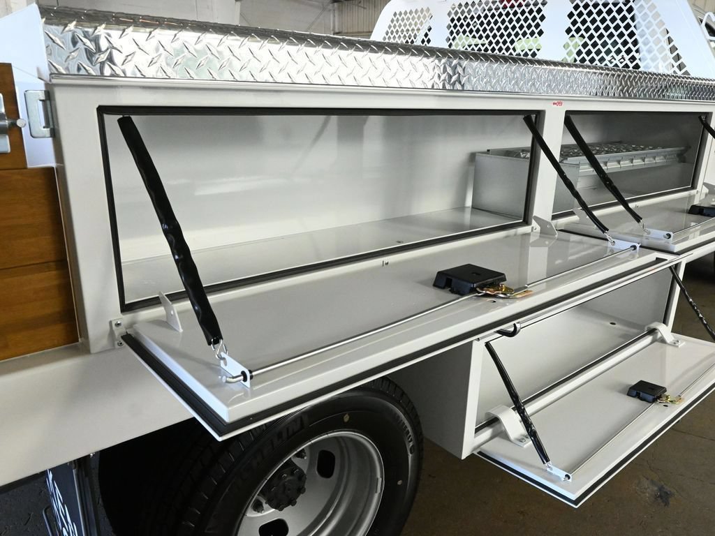 New 2026 Ford F350 XL w/ XL Chrome Package RWD image 52