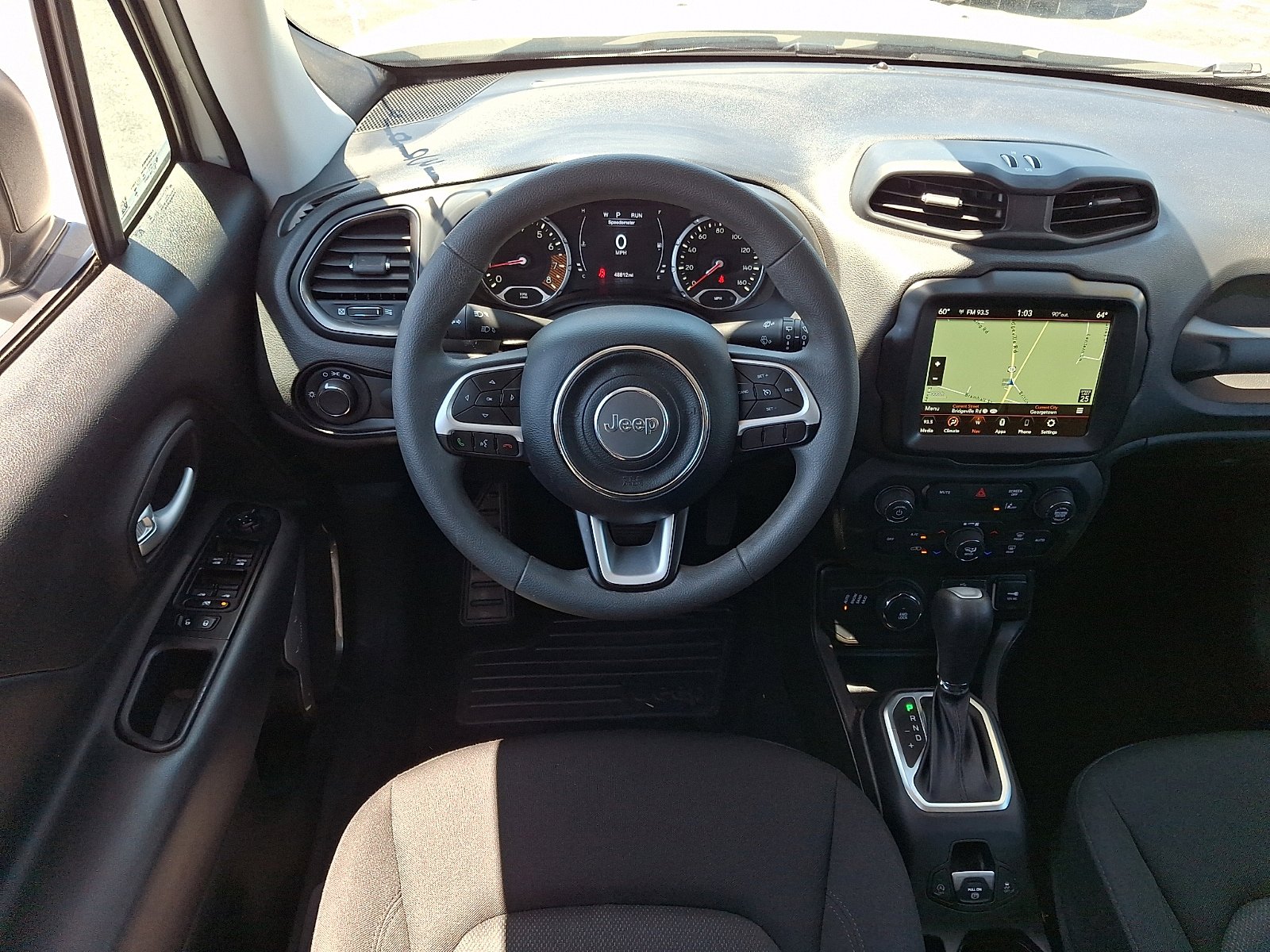 Used 2023 Jeep Renegade Latitude AWD/4WD image 11