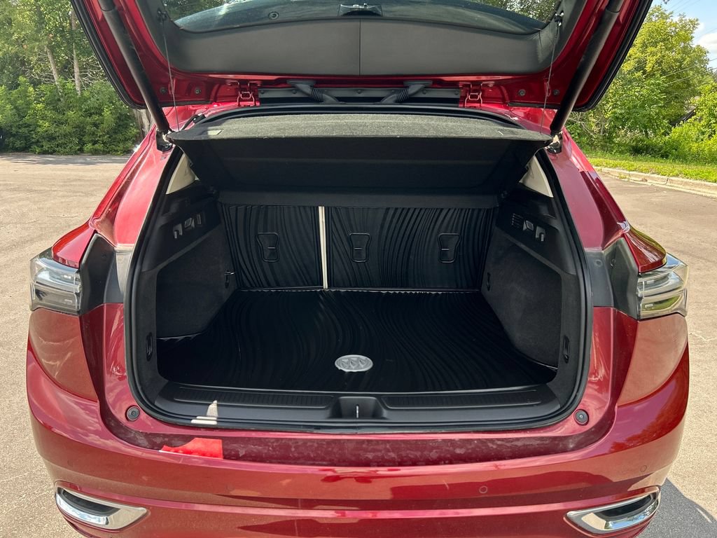 Used 2023 Buick Envision Avenir AWD/4WD image 13