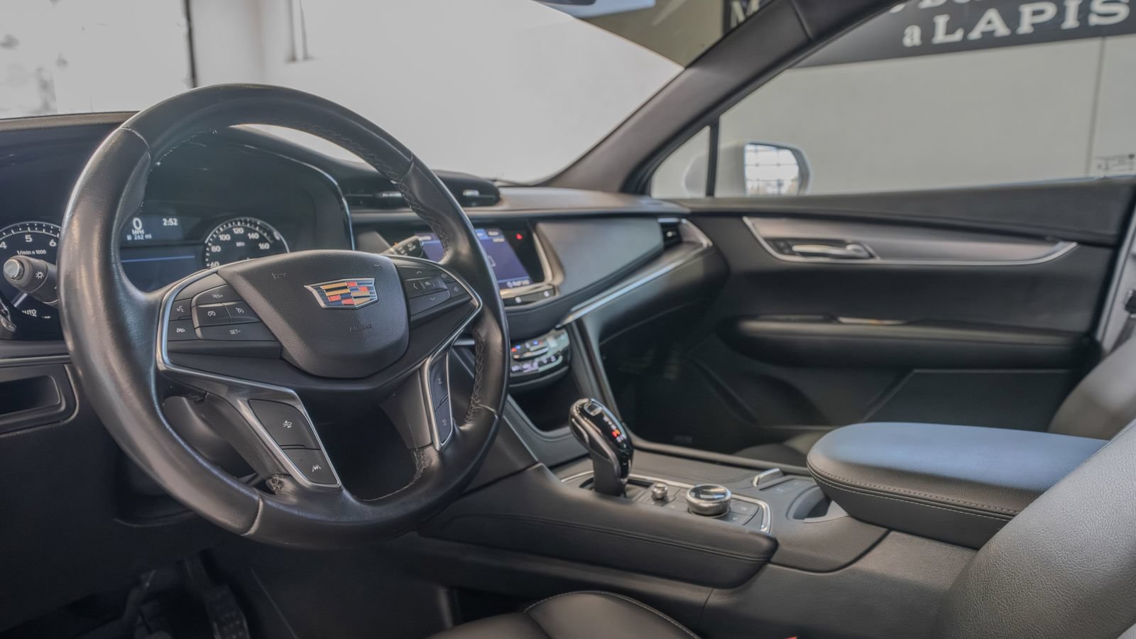 Used 2020 Cadillac XT5 Luxury FWD image 7