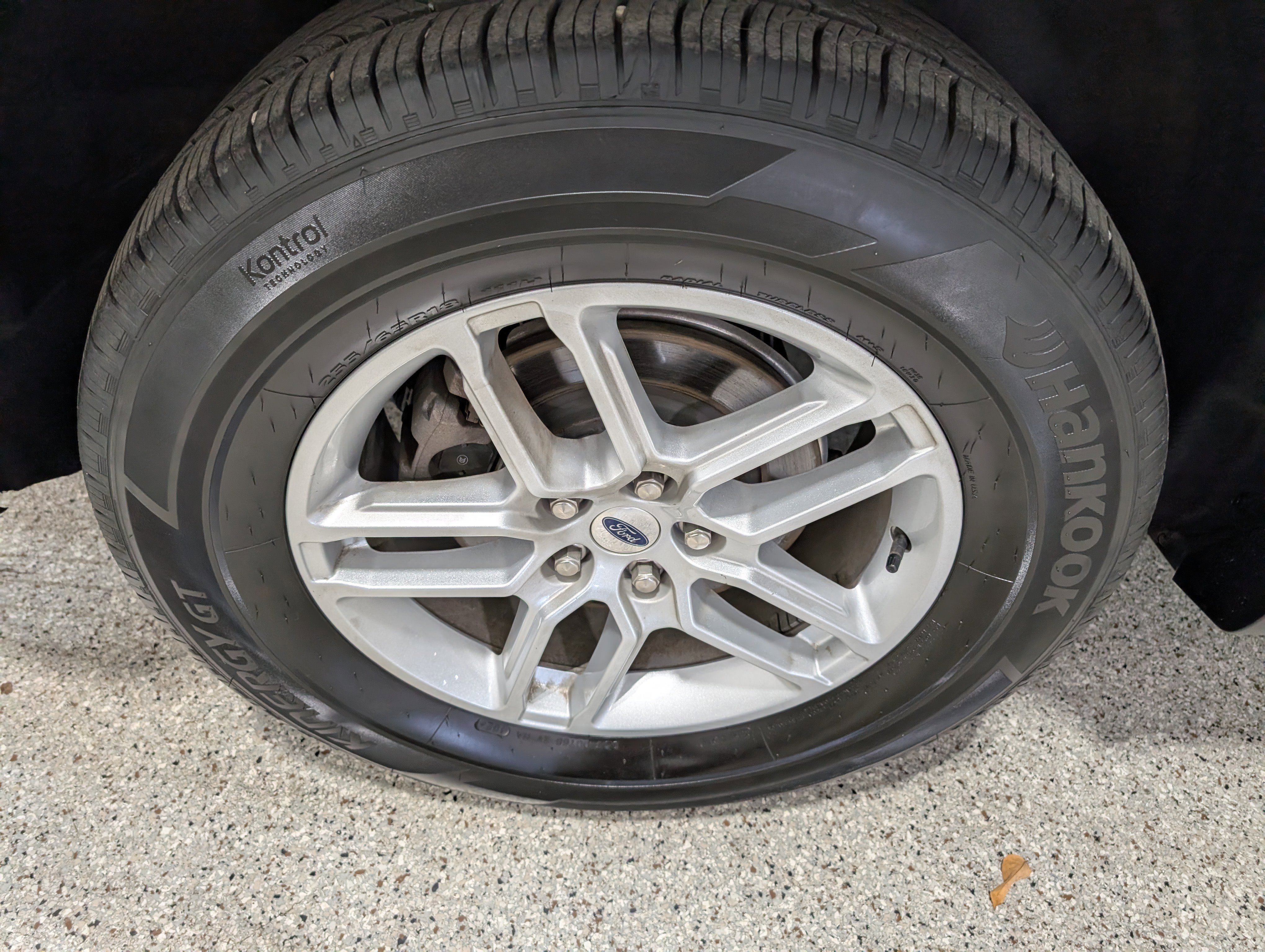 Used 2025 Ford Explorer Active image 11