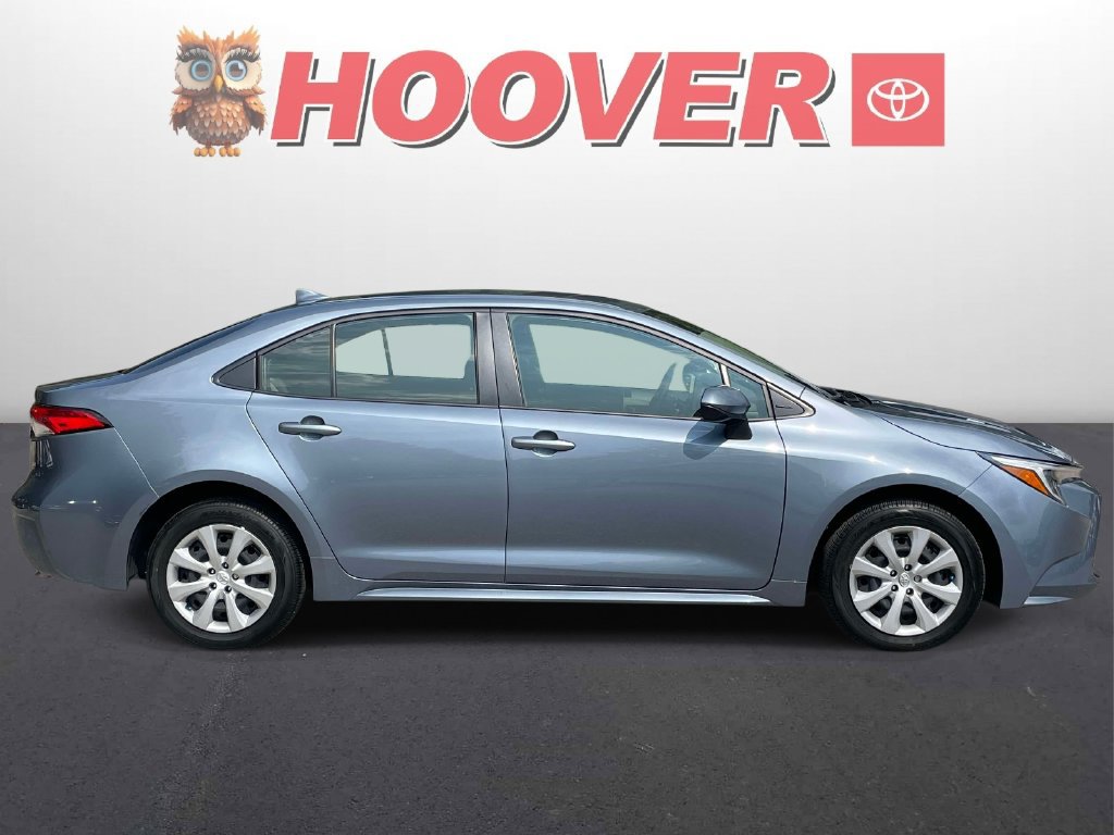 Used 2025 Toyota Corolla LE FWD image 2