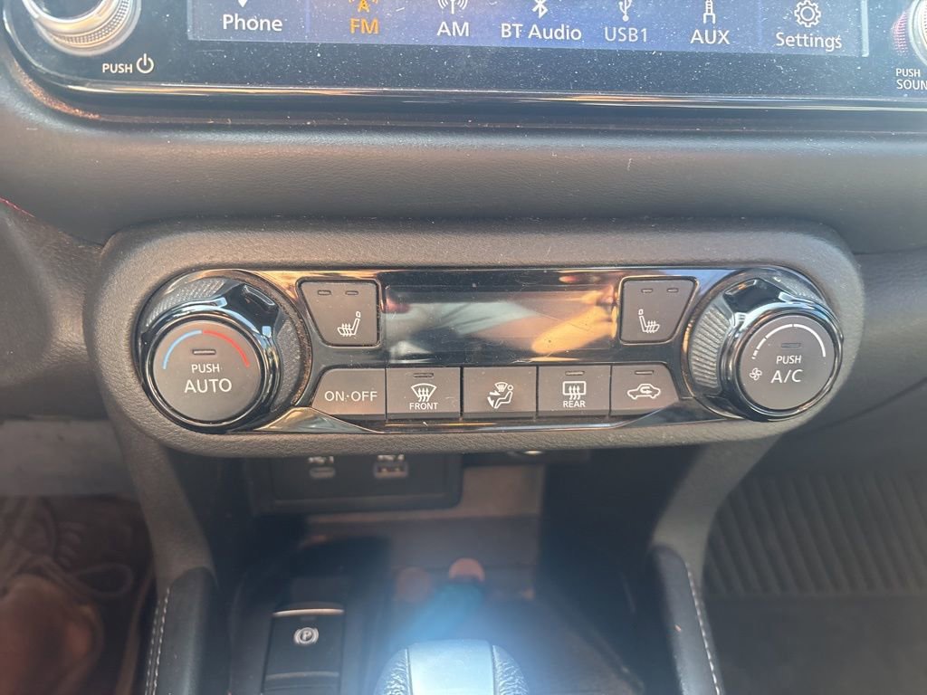 Used 2021 Nissan Kicks SR w/ SR Premium Package image 11