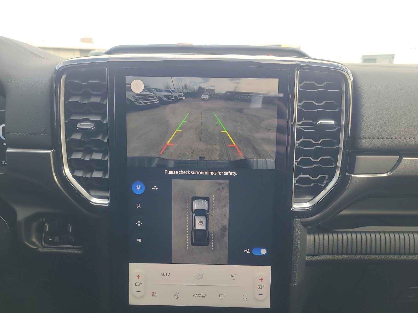 Certified 2025 Ford Ranger Lariat w/ FX4 Off-Road Package image 28