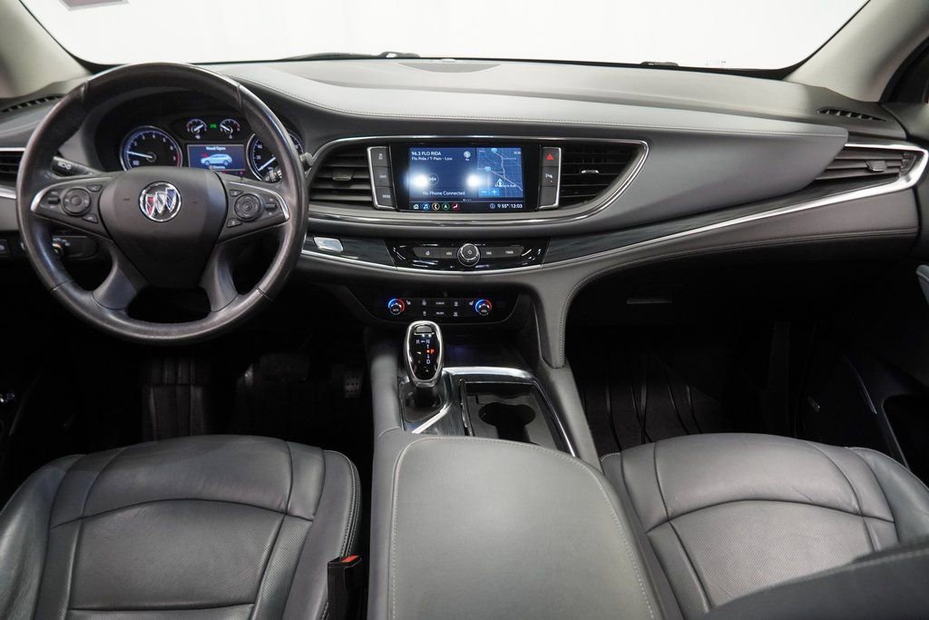 Used 2021 Buick Enclave Essence w/ Sport Touring Edition image 25