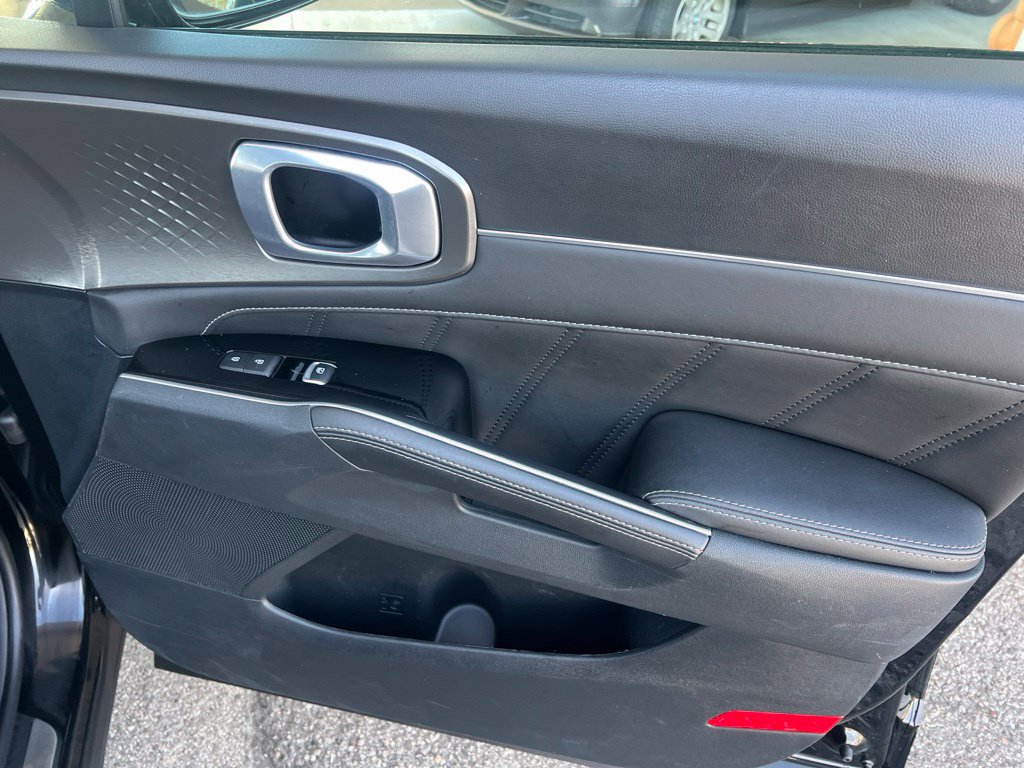 Certified 2022 Kia Sorento SX AWD/4WD image 24