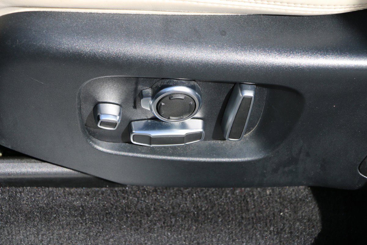 Used 2019 Land Rover Range Rover Sport HSE Dynamic image 29