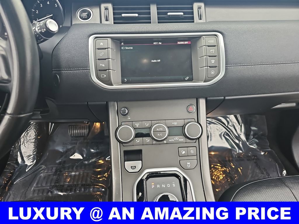 Used 2019 Land Rover Range Rover Evoque SE Premium image 20