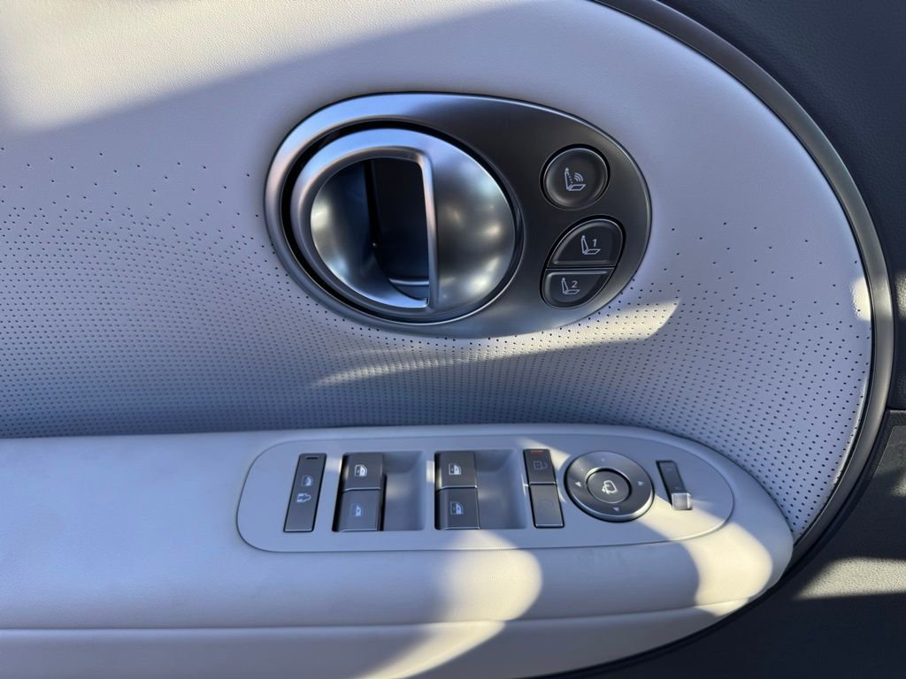 New 2026 Hyundai Ioniq 9 Calligraphy image 15