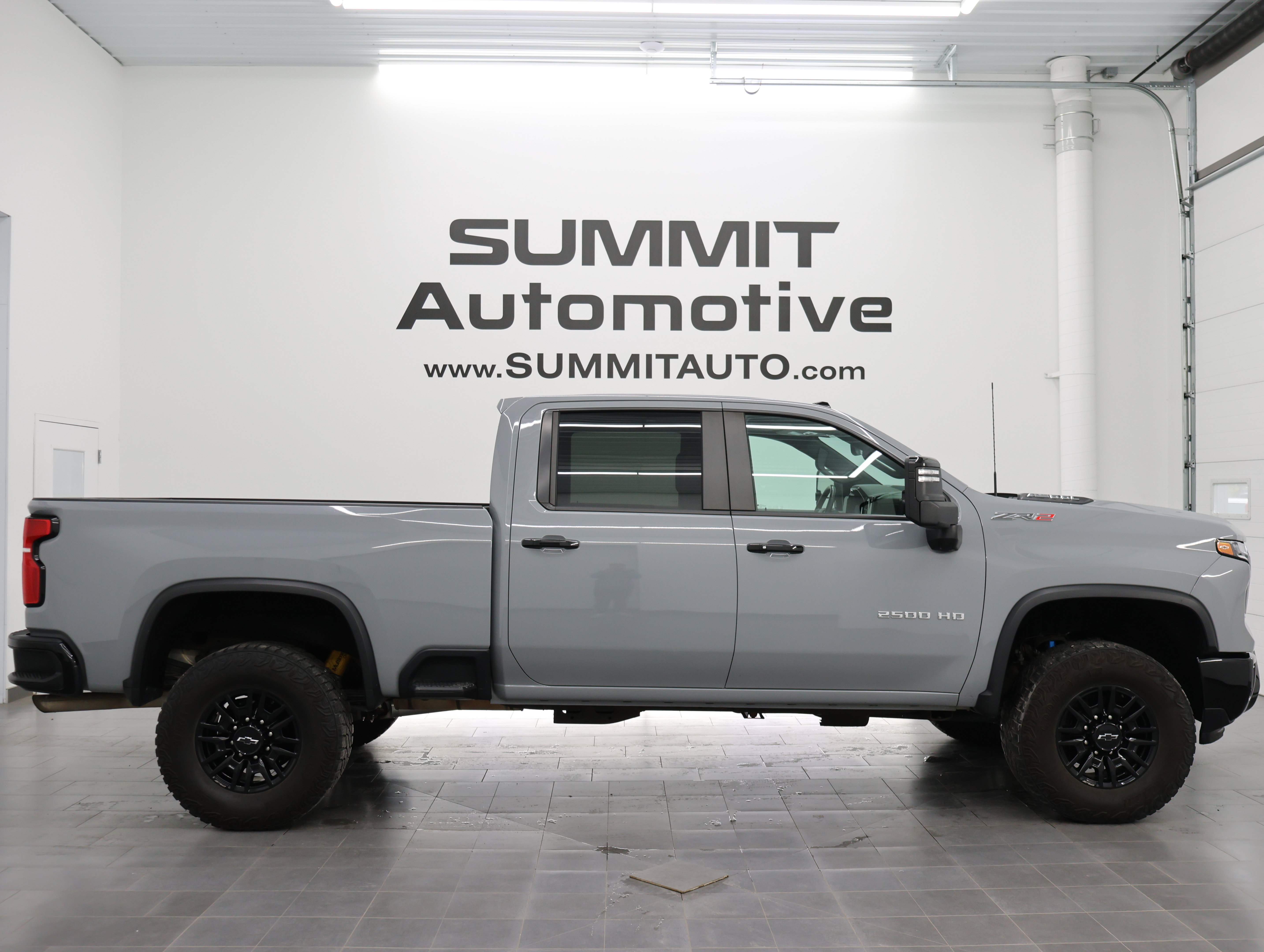 Used 2024 Chevrolet Silverado 2500 LTZ w/ LTZ Plus Package AWD/4WD image 62