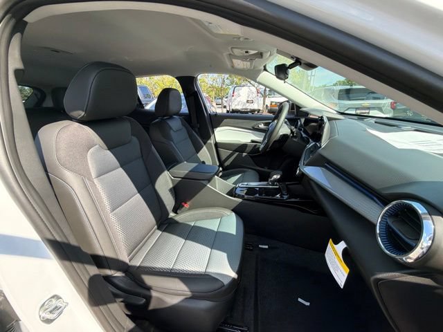 New 2026 Chevrolet Trax LT w/ Driver Confidence Package FWD image 31