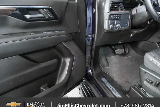 Used 2025 Chevrolet Tahoe LT image 7