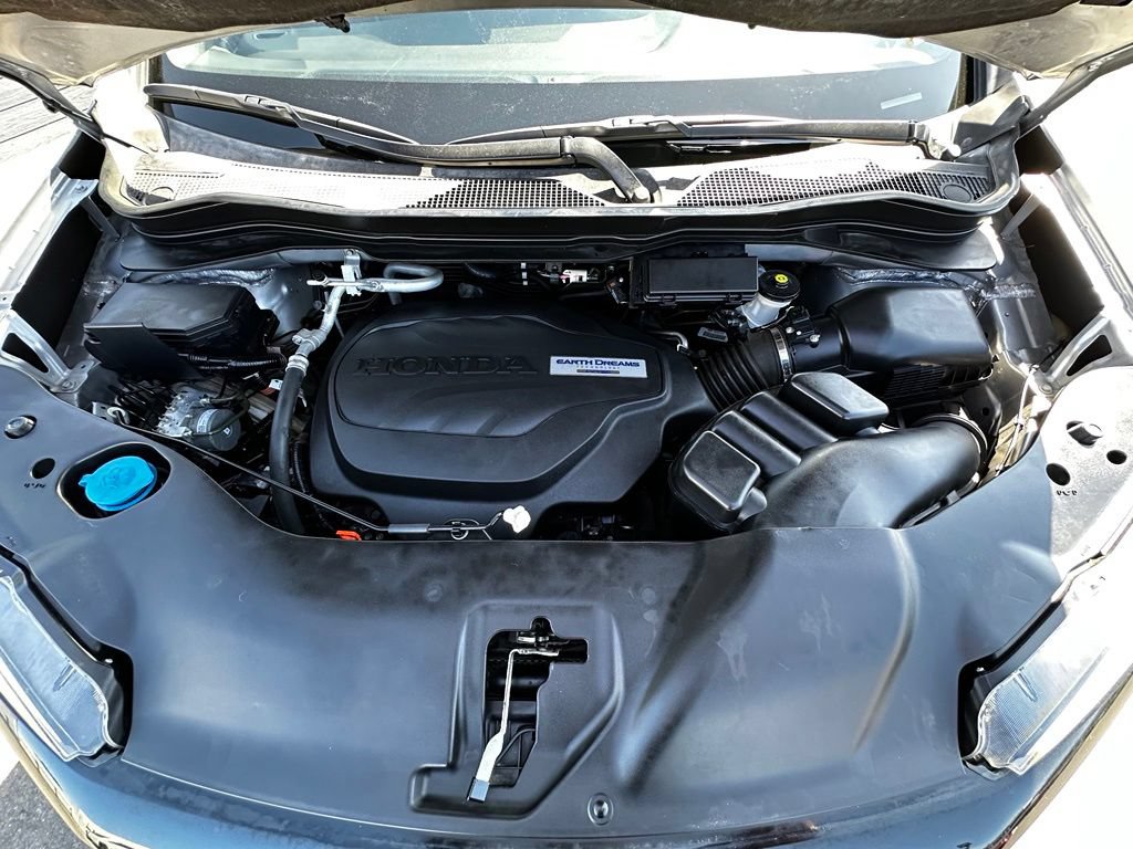 Used 2019 Honda Passport Sport image 16