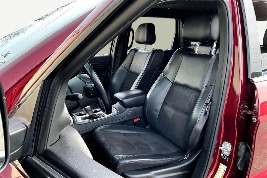 Used 2022 Jeep Grand Cherokee Laredo X image 20